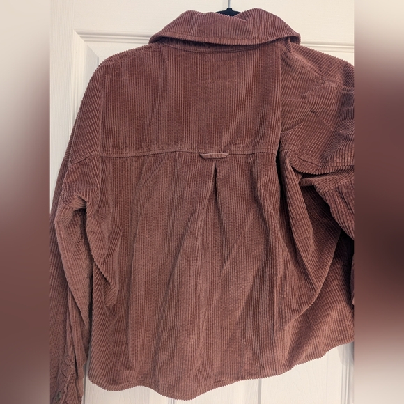 American Eagle cropped button down - Picture 9 of 10